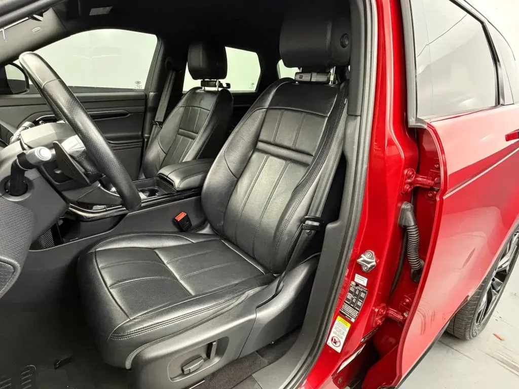 Land Rover Range Rover Evoque photo 18