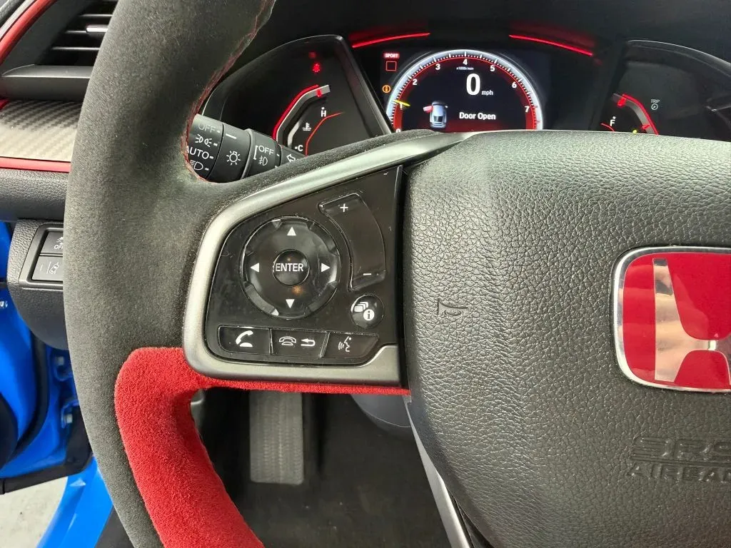 Honda Civic Type R photo 26