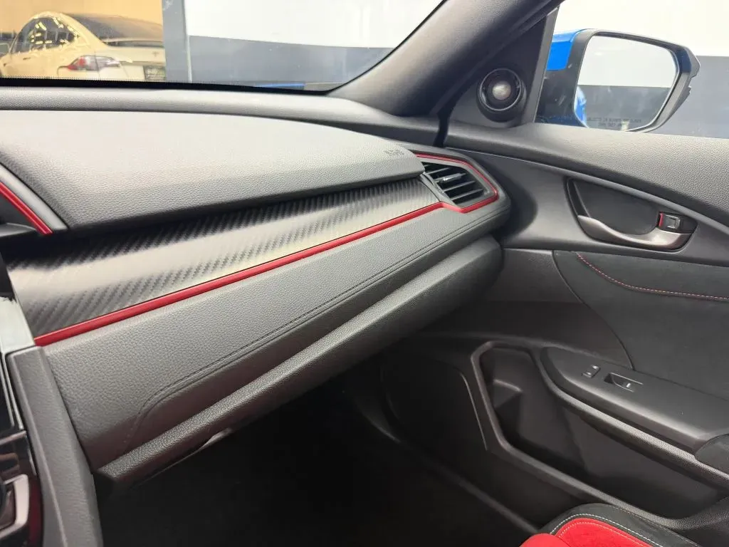 Honda Civic Type R photo 30