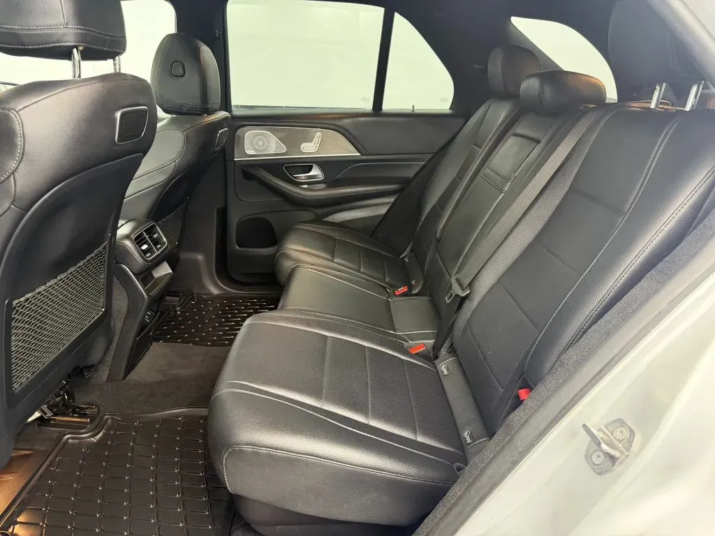 Mercedes-Benz GLE photo 25