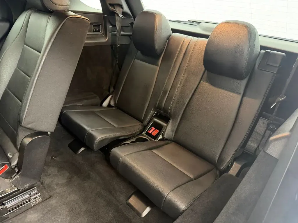 Mercedes-Benz GLE photo 26