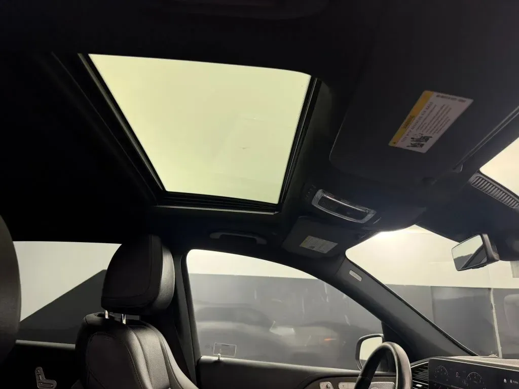 Mercedes-Benz GLE photo 39