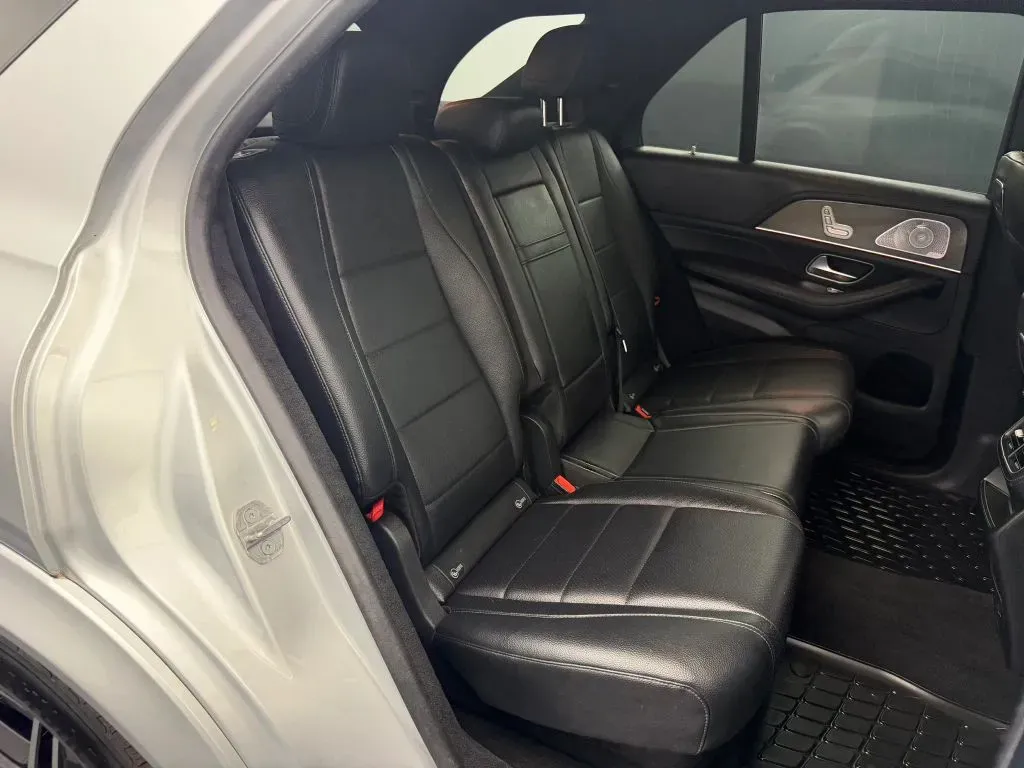 Mercedes-Benz GLE photo 35