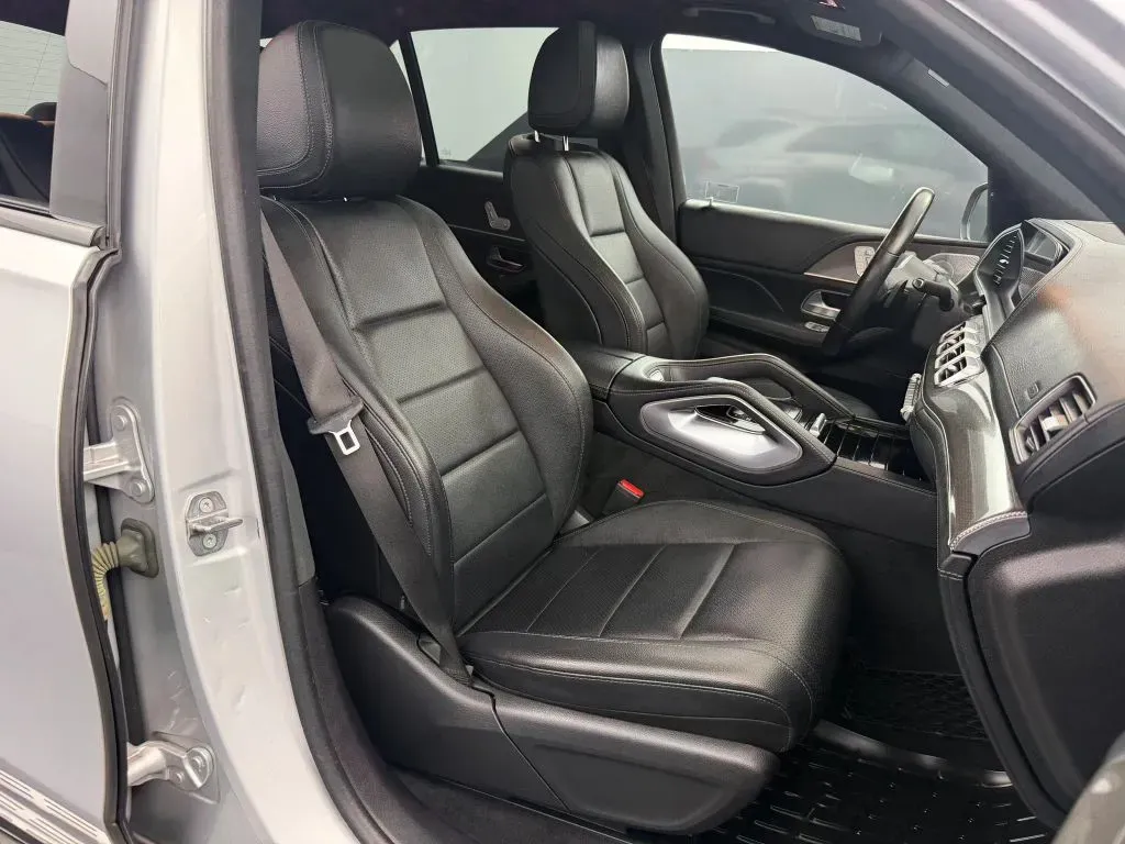 Mercedes-Benz GLE photo 38