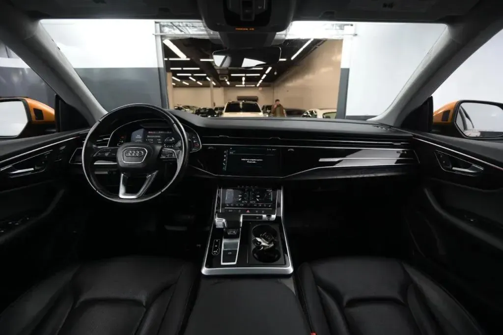 Audi Q8 photo 23