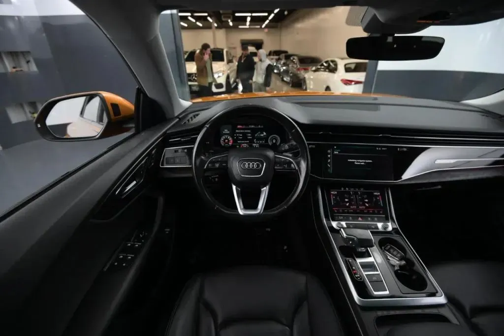 Audi Q8 photo 27