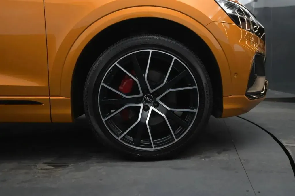 Audi Q8 photo 21