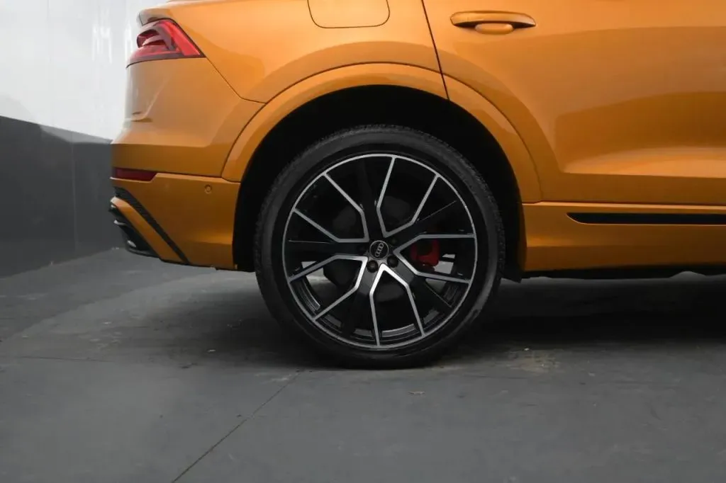 Audi Q8 photo 20