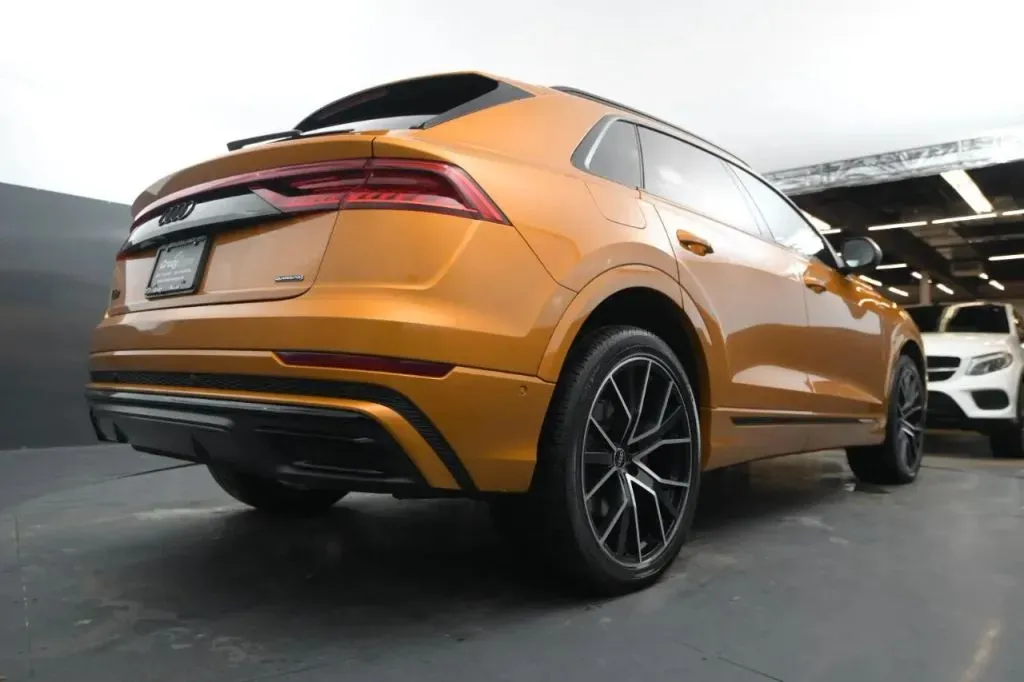 Audi Q8 photo 19