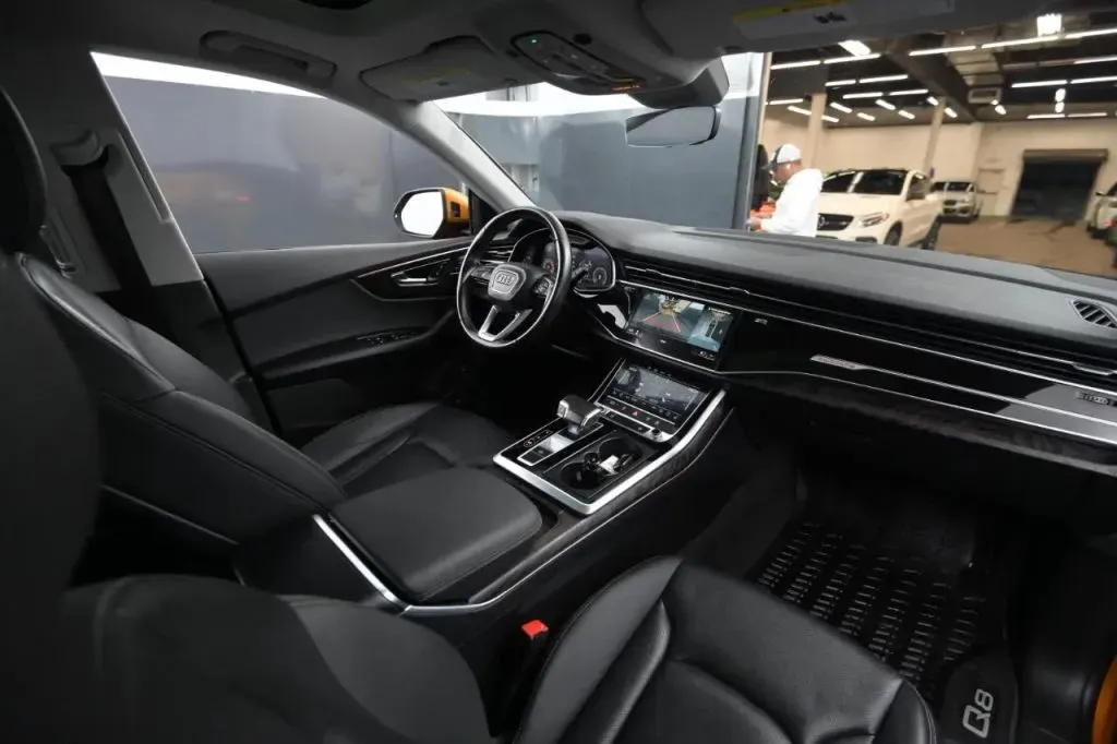 Audi Q8 photo 49