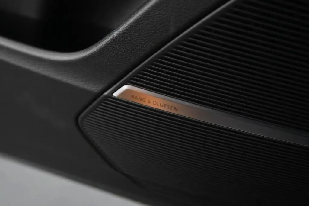 Audi Q8 photo 31