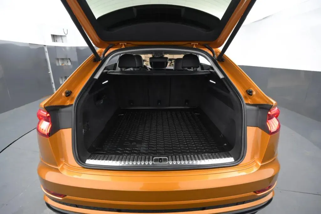 Audi Q8 photo 47