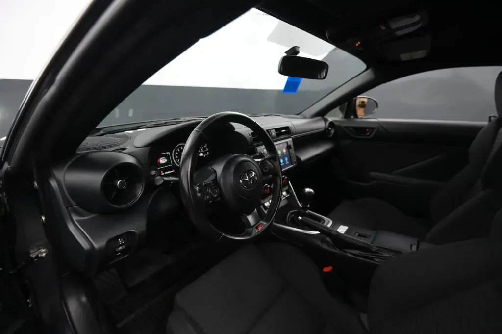 Toyota GR86 photo 34