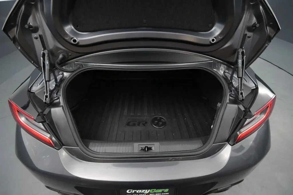 Toyota GR86 photo 38