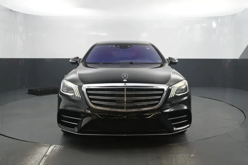 Mercedes-Benz S-Class photo 8