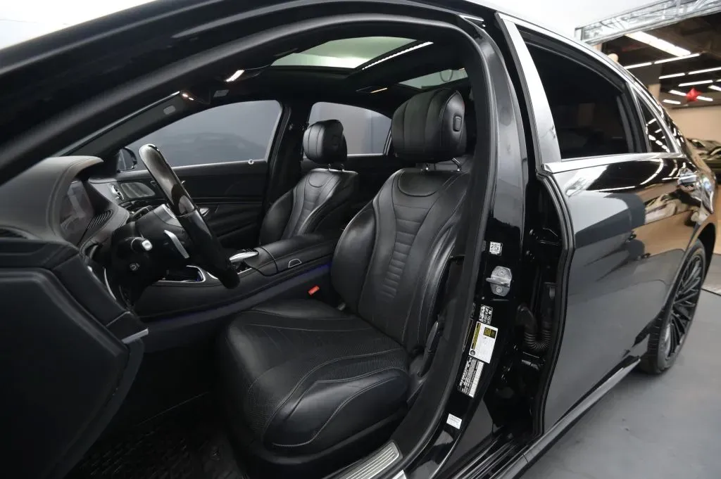 Mercedes-Benz S-Class photo 40