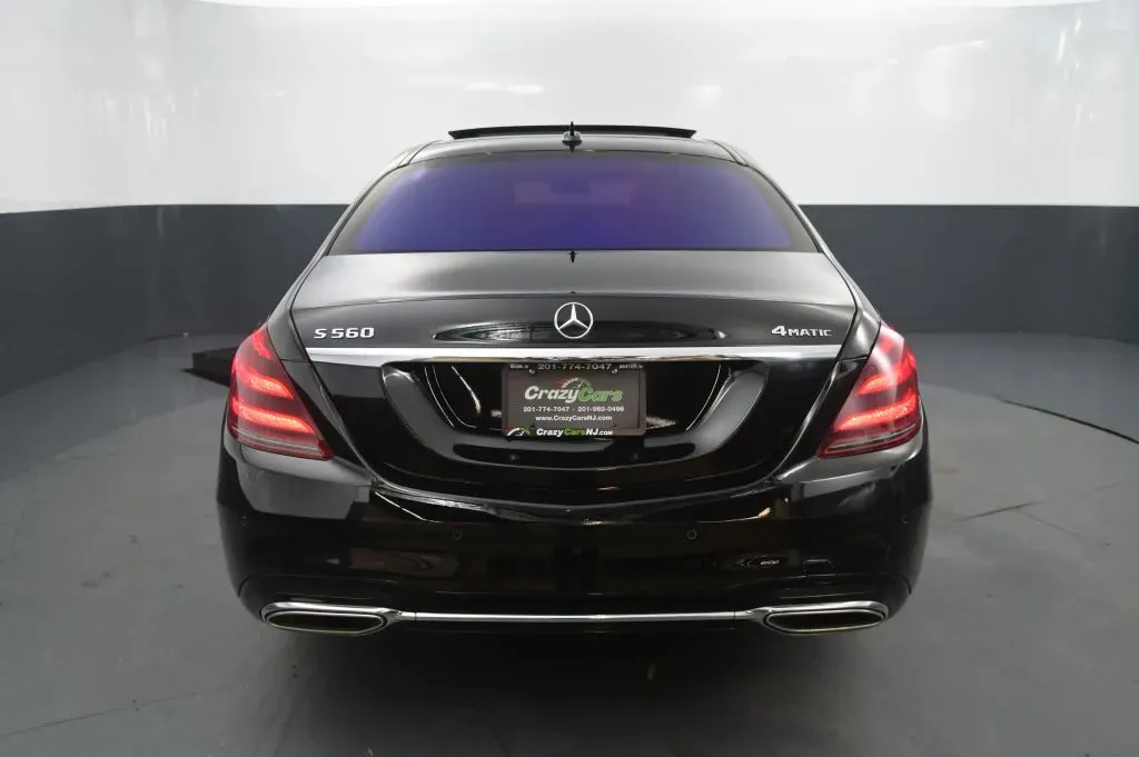Mercedes-Benz S-Class photo 4