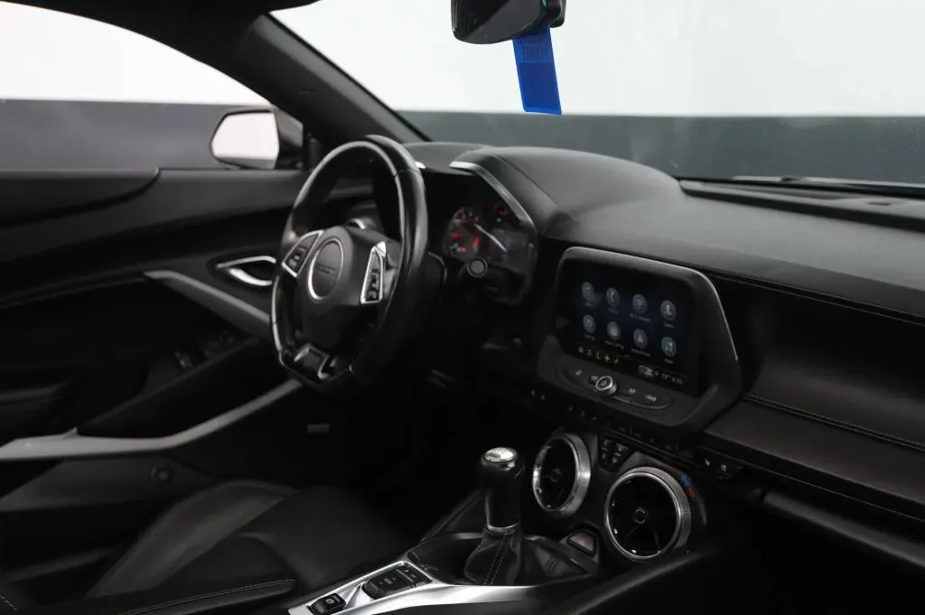 Chevrolet Camaro photo 48
