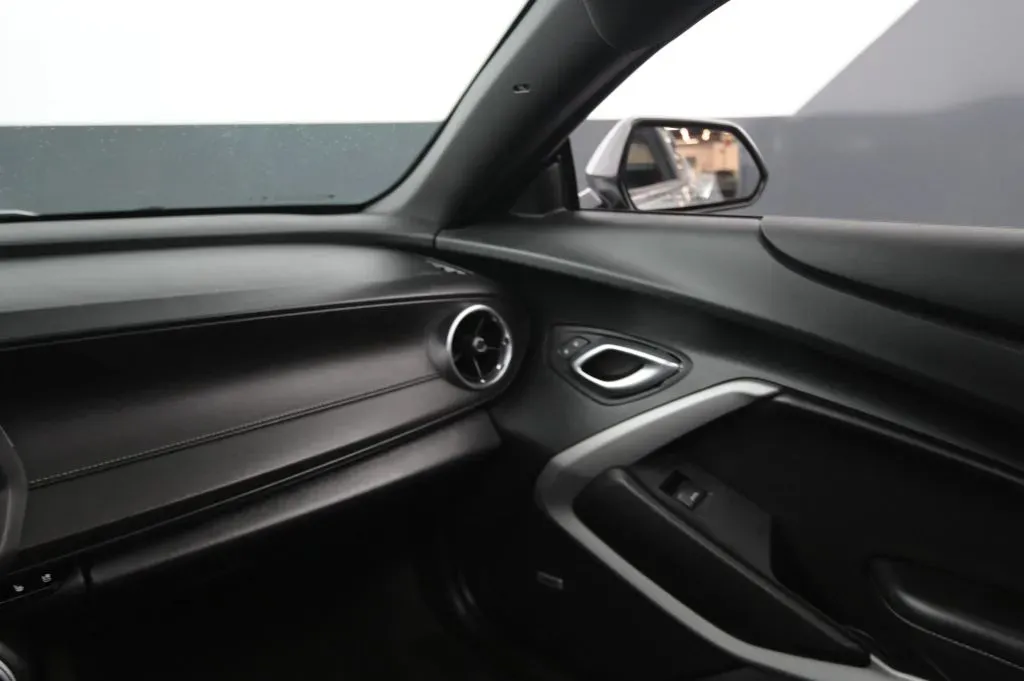 Chevrolet Camaro photo 36