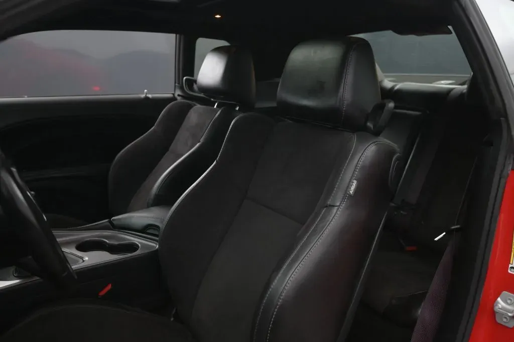 Dodge Challenger photo 43