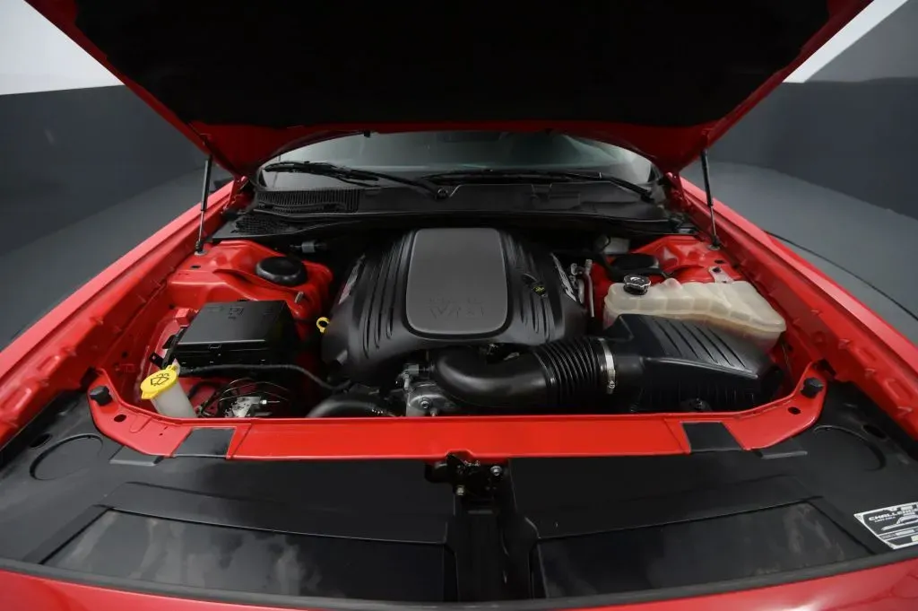 Dodge Challenger photo 20
