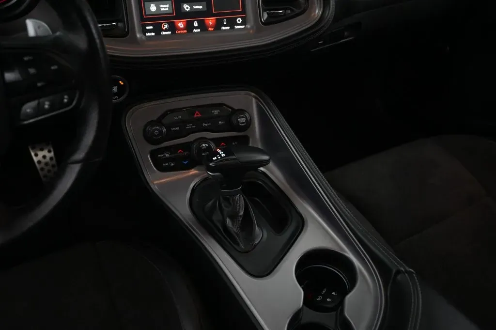 Dodge Challenger photo 37
