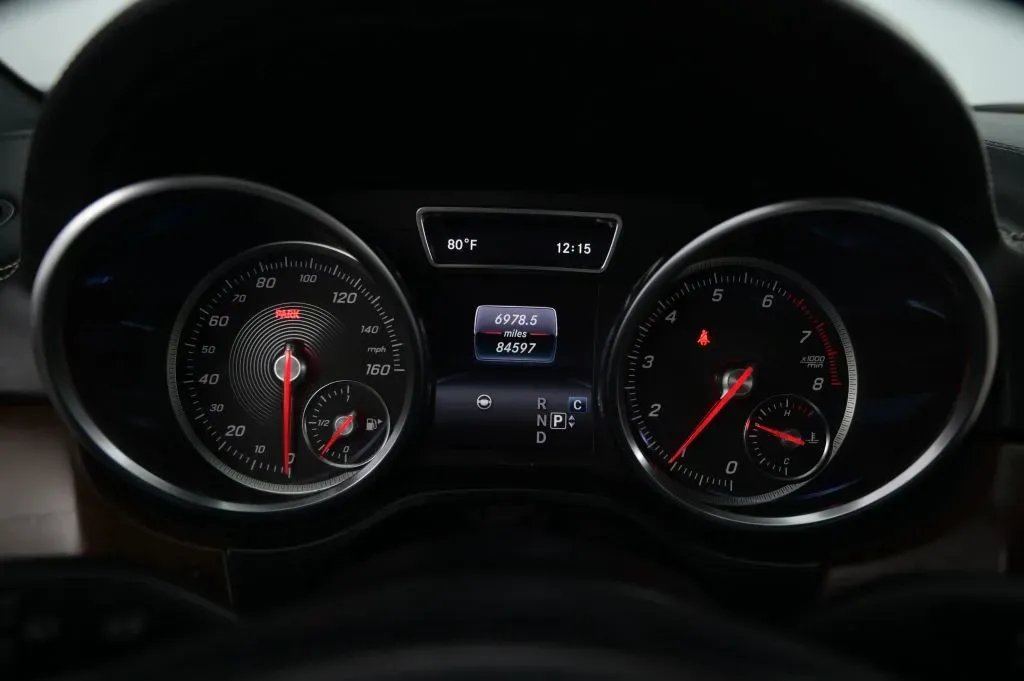 Mercedes-Benz GLS photo 23