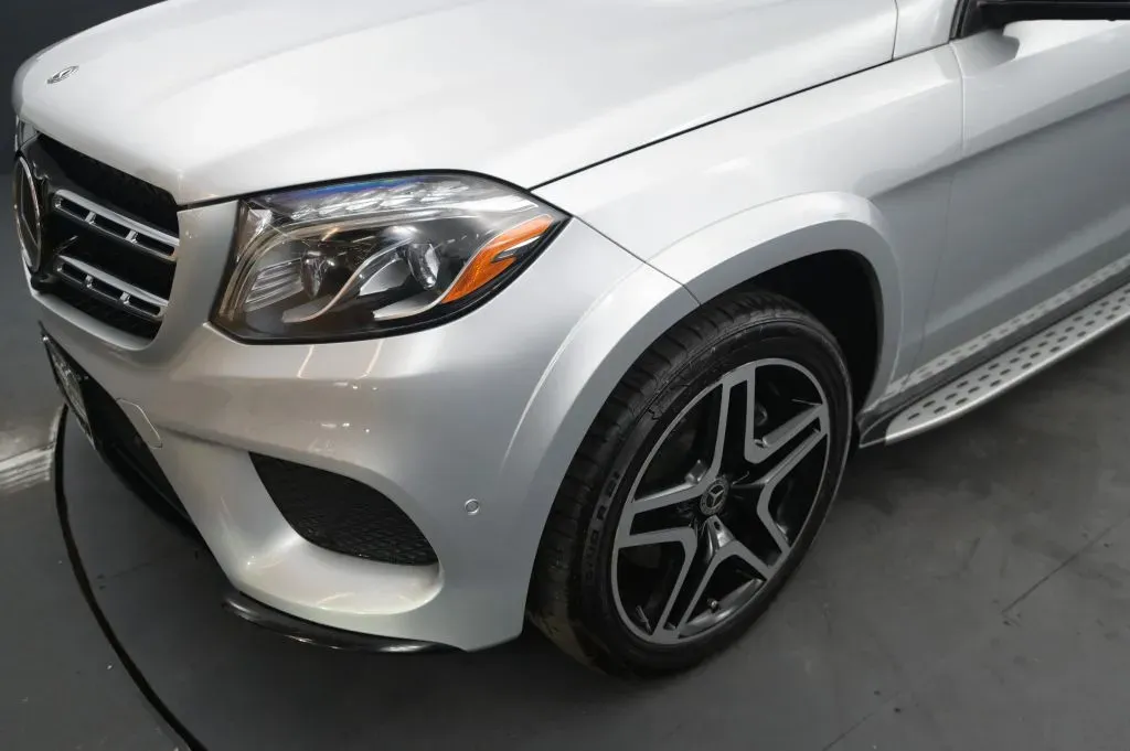 Mercedes-Benz GLS photo 10