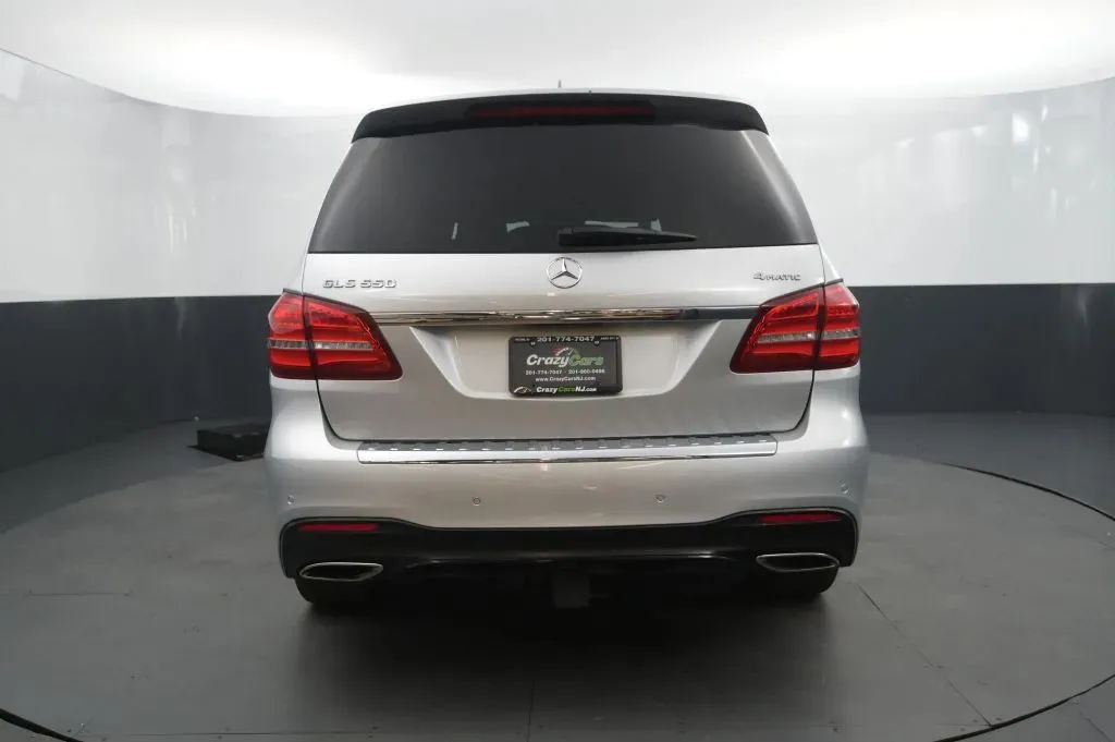 Mercedes-Benz GLS photo 4