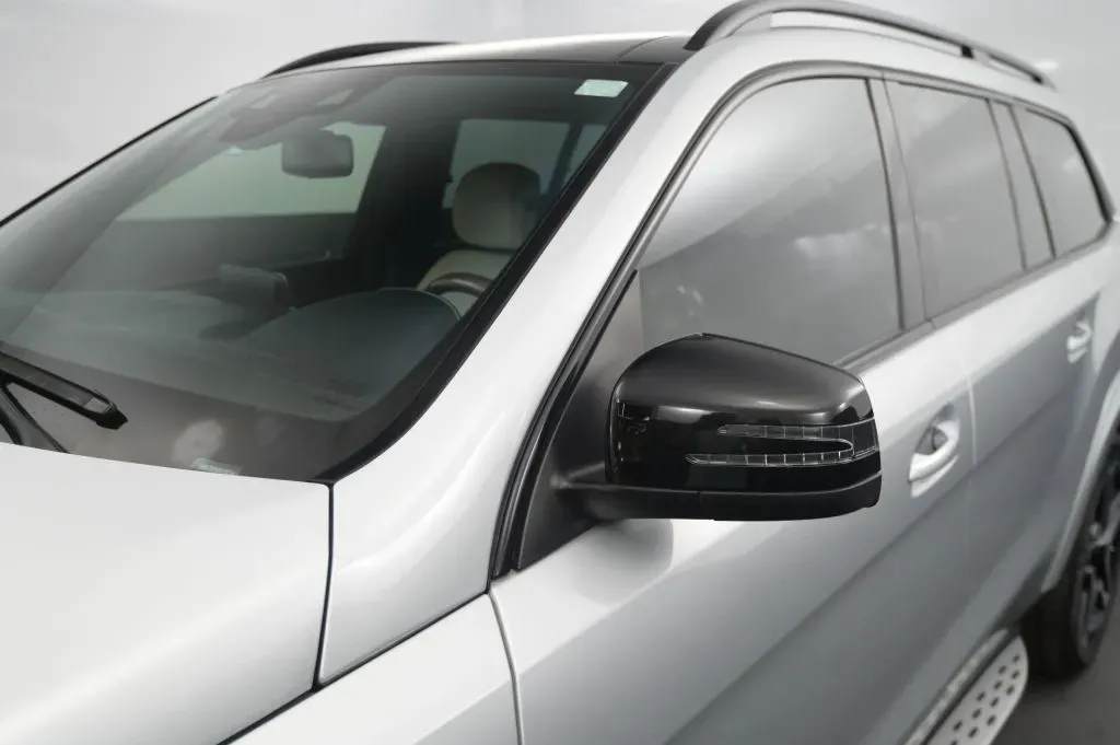 Mercedes-Benz GLS photo 12