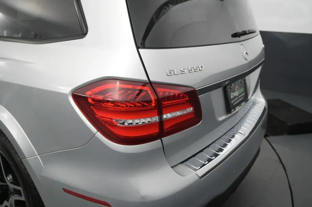 Mercedes-Benz GLS photo 17