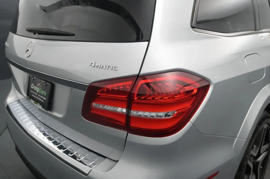 Mercedes-Benz GLS photo 18