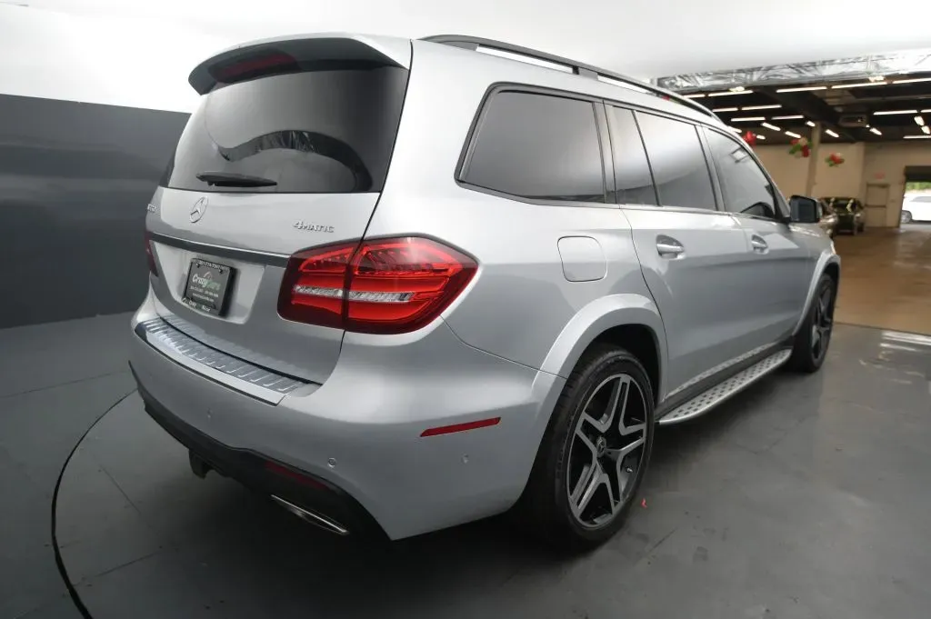 Mercedes-Benz GLS photo 5