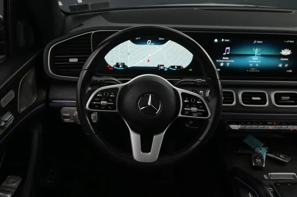 Mercedes-Benz GLE photo 39