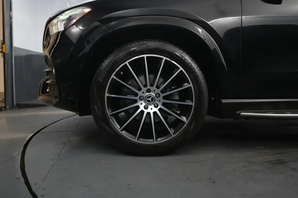 Mercedes-Benz GLE photo 11