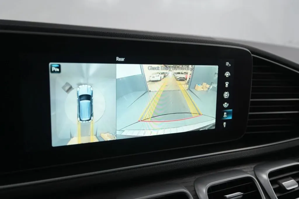 Mercedes-Benz GLE photo 28