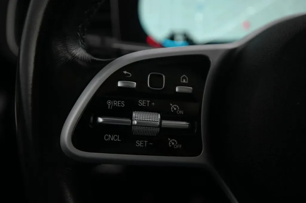 Mercedes-Benz GLE photo 25