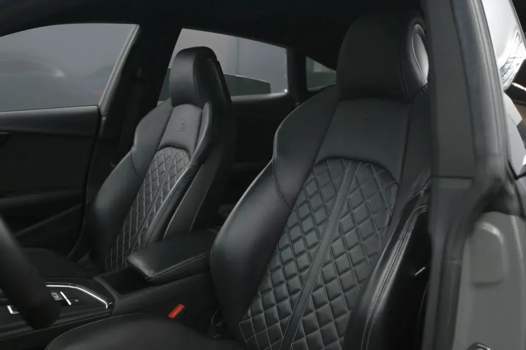 Audi S5 photo 41