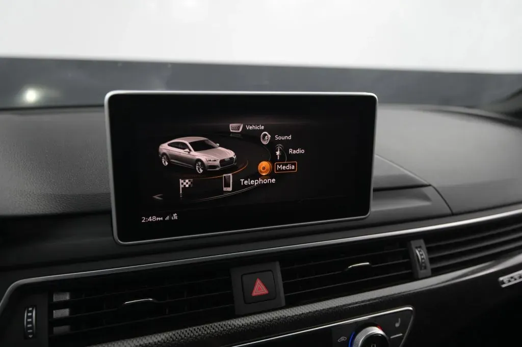 Audi S5 photo 25