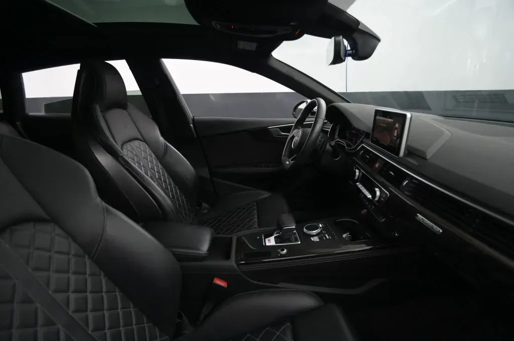 Audi S5 photo 50