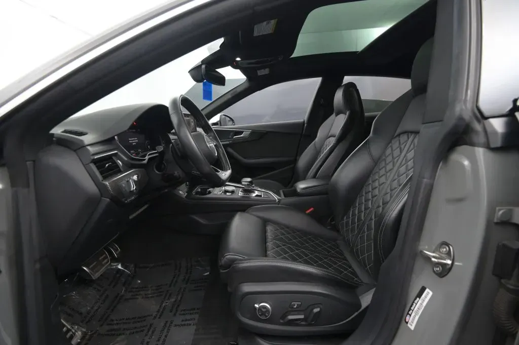 Audi S5 photo 38