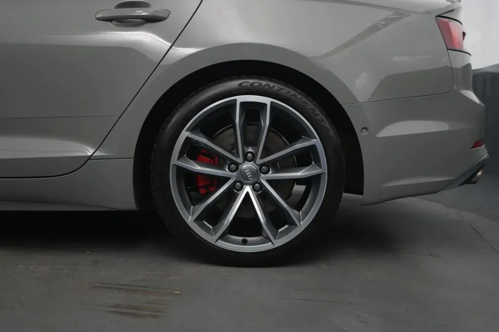Audi S5 photo 14