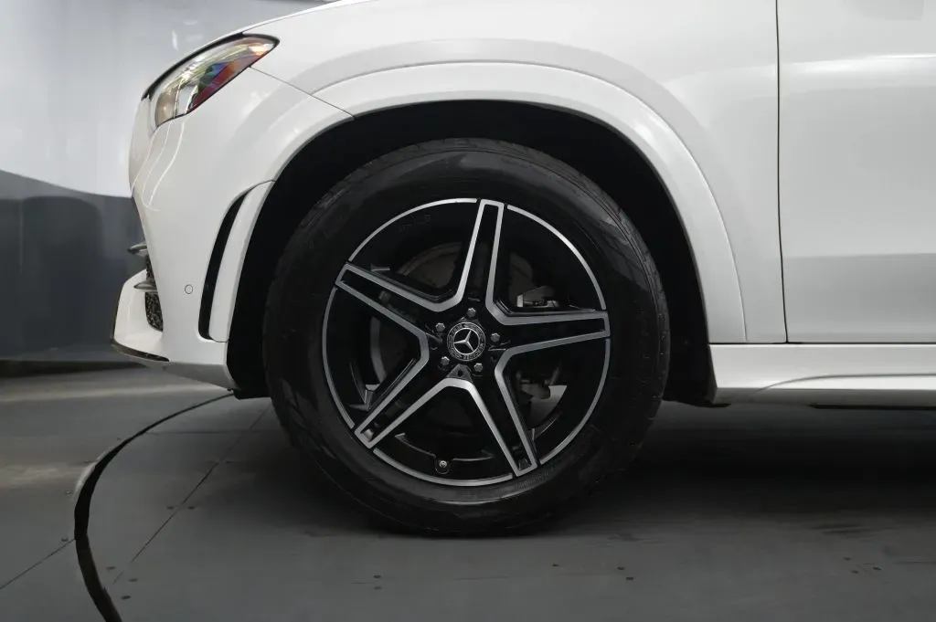 Mercedes-Benz GLE photo 11