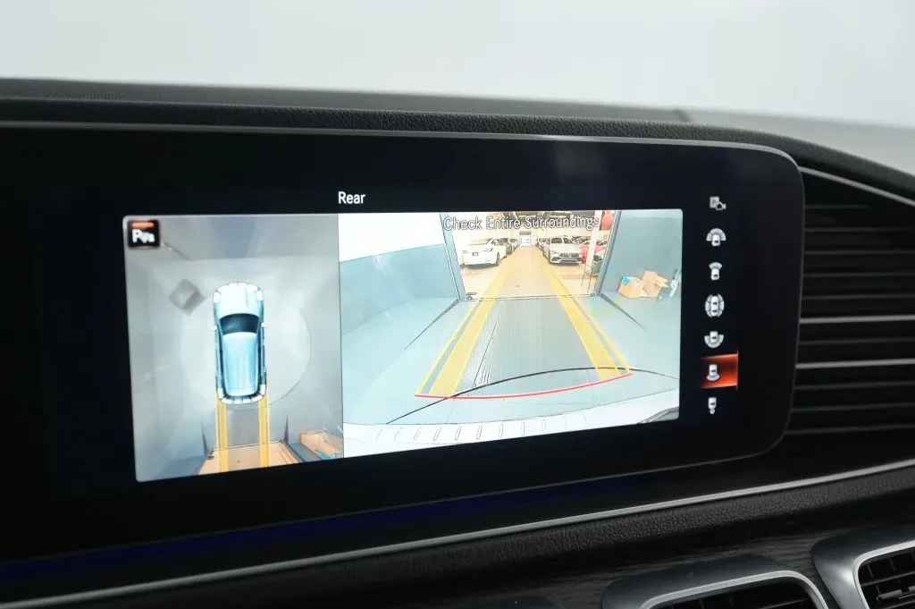 Mercedes-Benz GLE photo 27