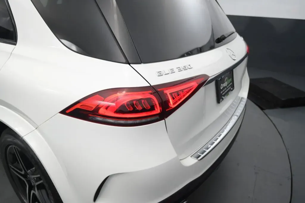 Mercedes-Benz GLE photo 16