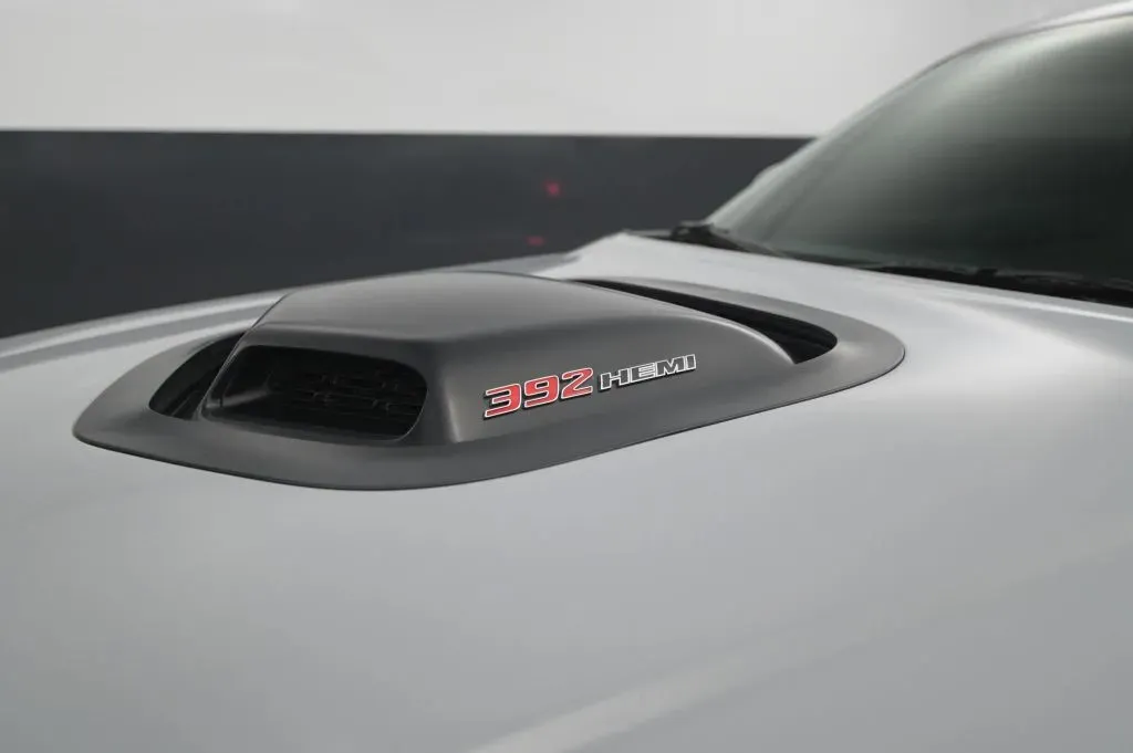 Dodge Challenger photo 9