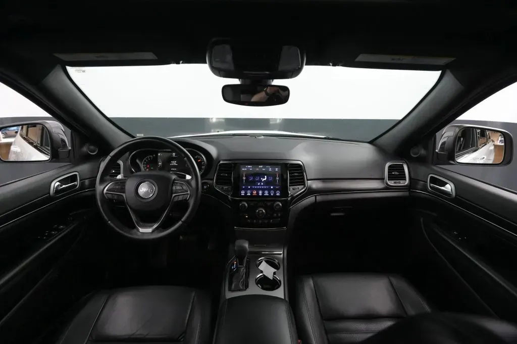 Jeep Grand Cherokee photo 27