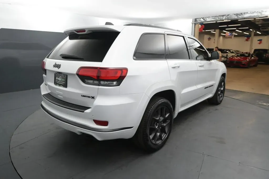 Jeep Grand Cherokee photo 5