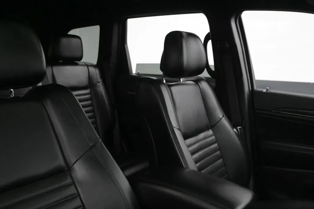 Jeep Grand Cherokee photo 49