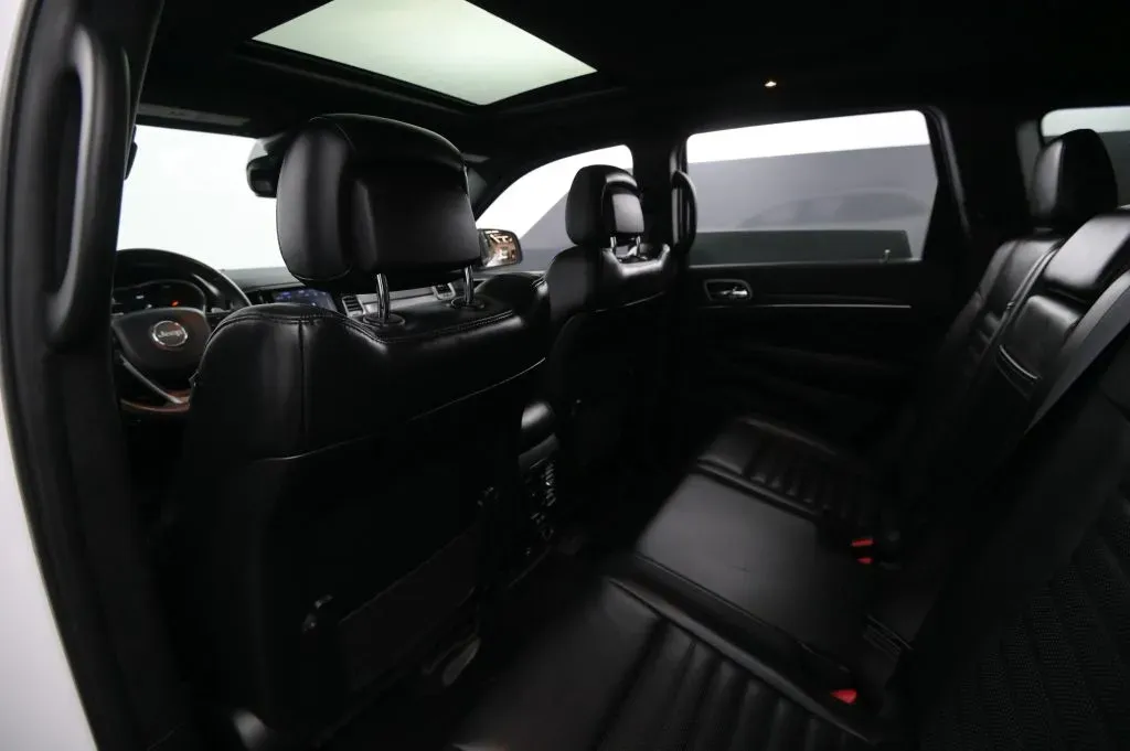 Jeep Grand Cherokee photo 40